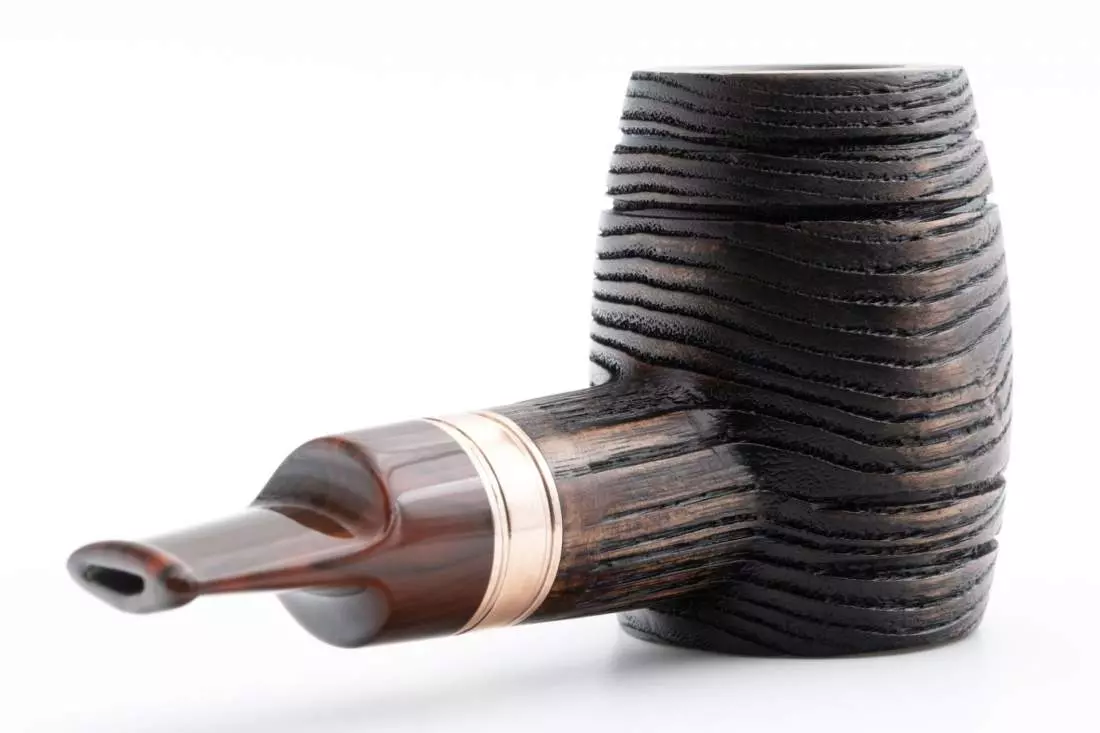 Produktbild: Rattray’s Devil's Cut G Brown Pfeife liegend