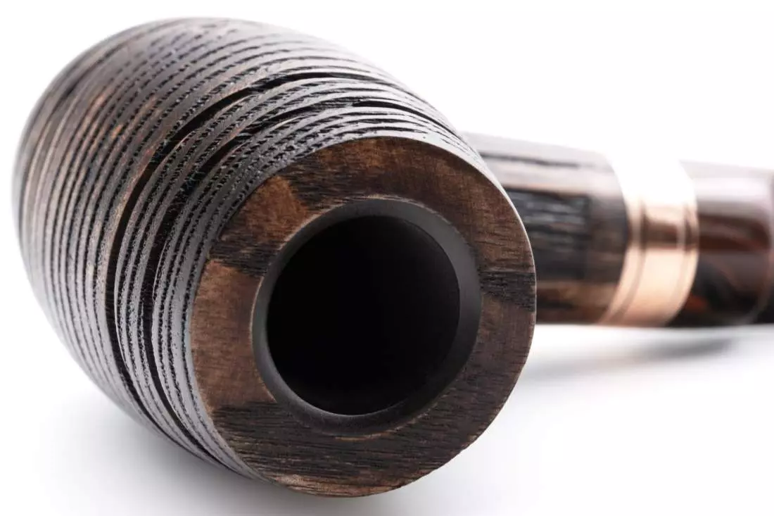 Produktbild: Rattray’s Devil's Cut G Brown Pfeife seitlich