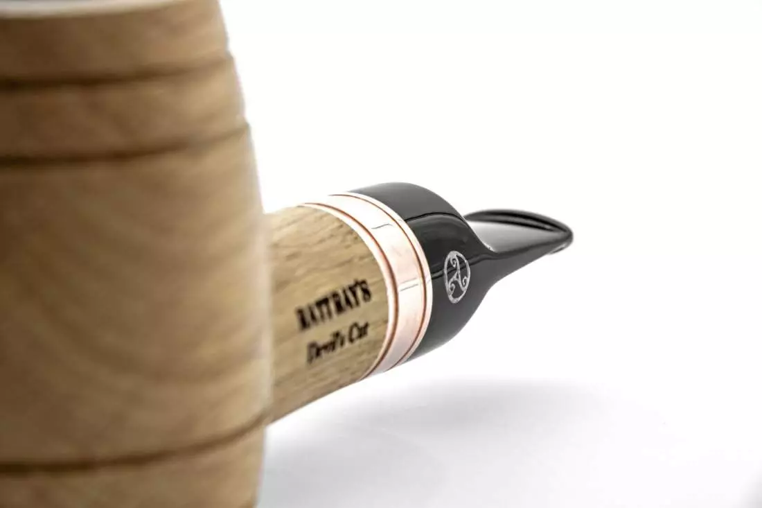 Produktbild: Rattray’s Devil's Cut G Oak Smooth Pfeife Ausschnitt
