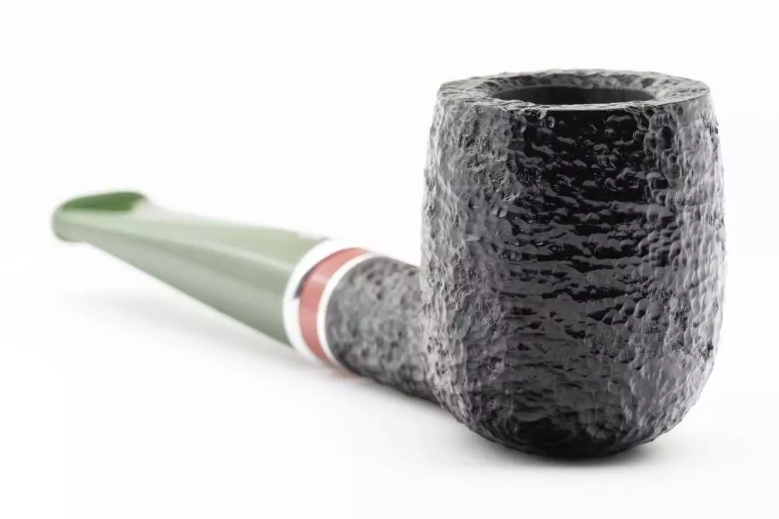 Produktbild: Savinelli St. Nicholas 2025 106 Pfeife schräg vorne