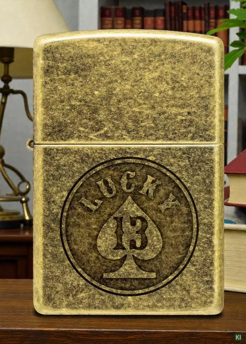 Produktbild: Zippo Lucky 13 Messing Antik Feuerzeug Szene
