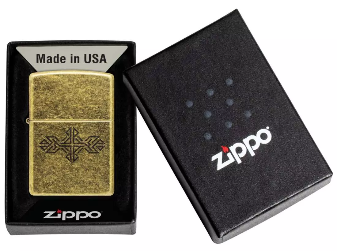 Produktbild: Zippo Medieval Pattern Messing Antik graviert Verpackung