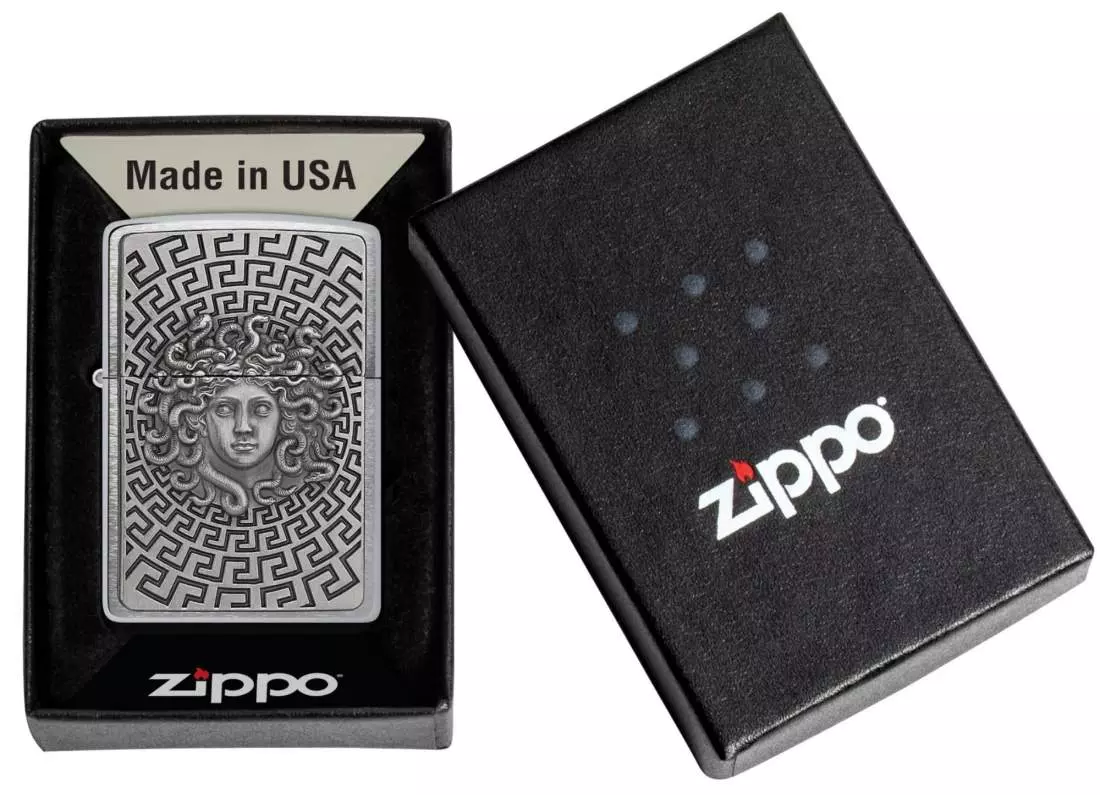 Produktbild: Zippo Medusa Emblem Chrom Feuerzeug in Verpackung