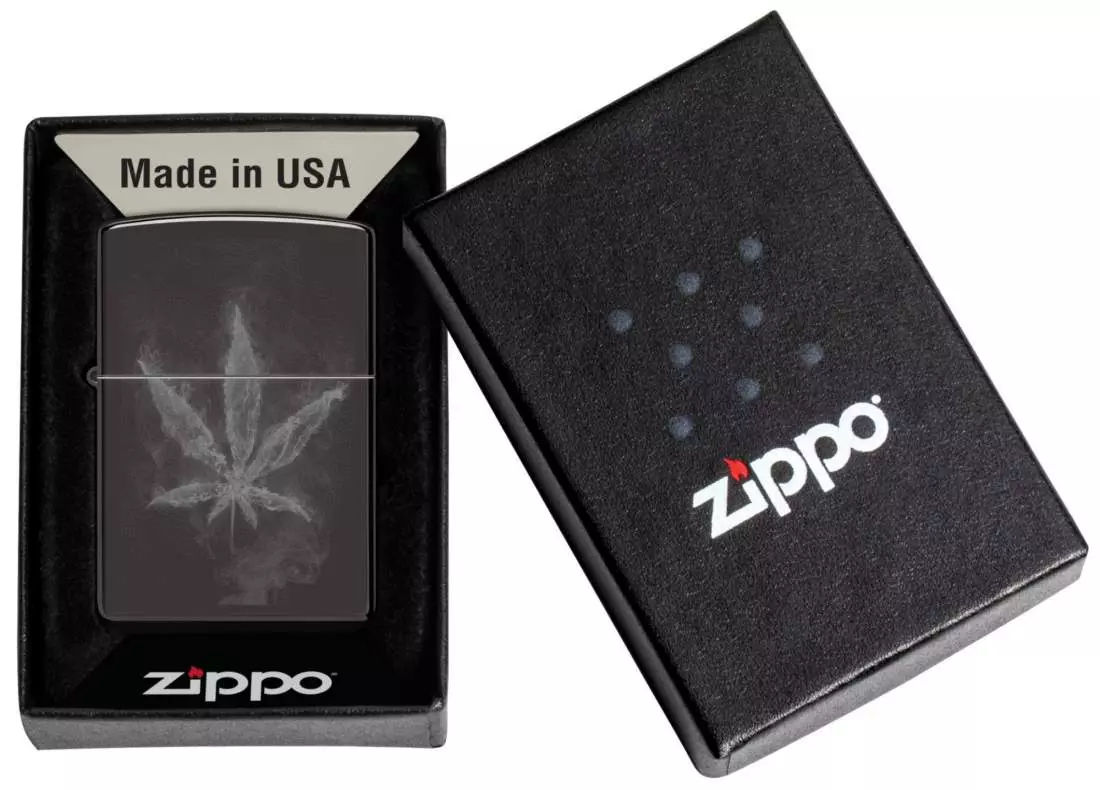 Produktbild: Zippo Zippo Smokey Leaf schwarz glanz Verpackung