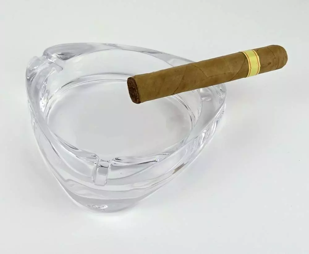 Zigarrenascher Kristallglas 3 Ablagen 14x14cm