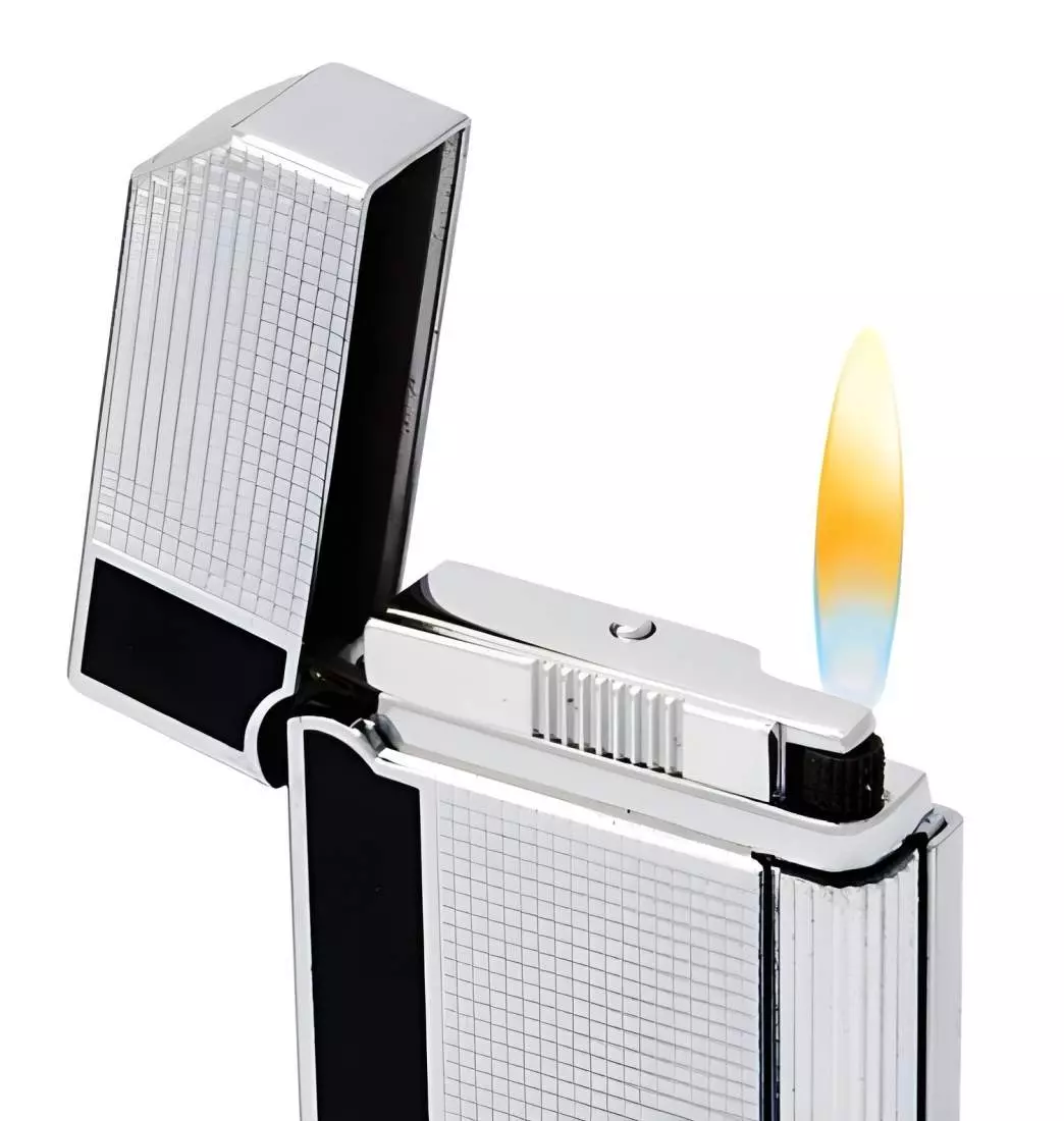 Produktbild: Caseti Paris Feuerzeug Rom schwarz chrom Caree Flamme