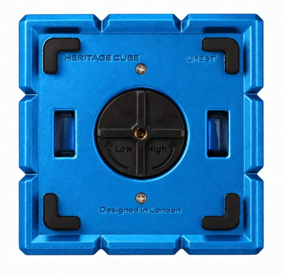 Produktbild: Colibri Heritage Cube blau Tischfeuerzeug Unterseite