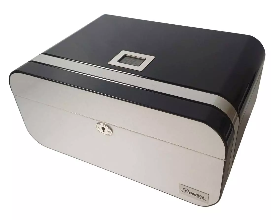Produktbild: PASSATORE Humidor schwarz/silber