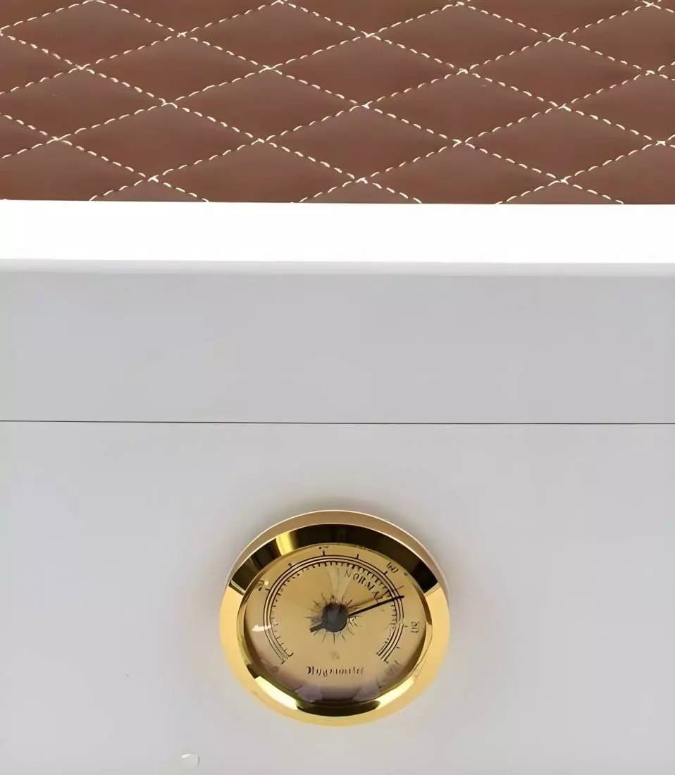 Produktbild: Humidor weiss Pianolack mit Leder braun Deteil Hygrometer