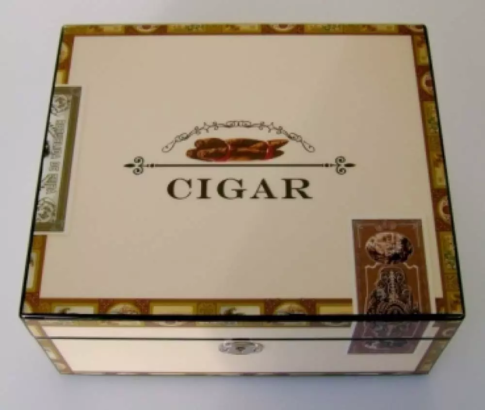 Angelo Humidor High Gloss Cigarbox oben