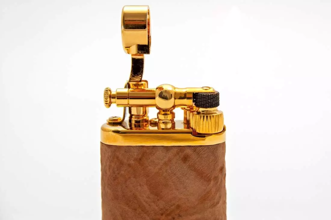 Produktbild: IM Corona Old Boy 64-5002 Pfeifenfeuerzeug offen