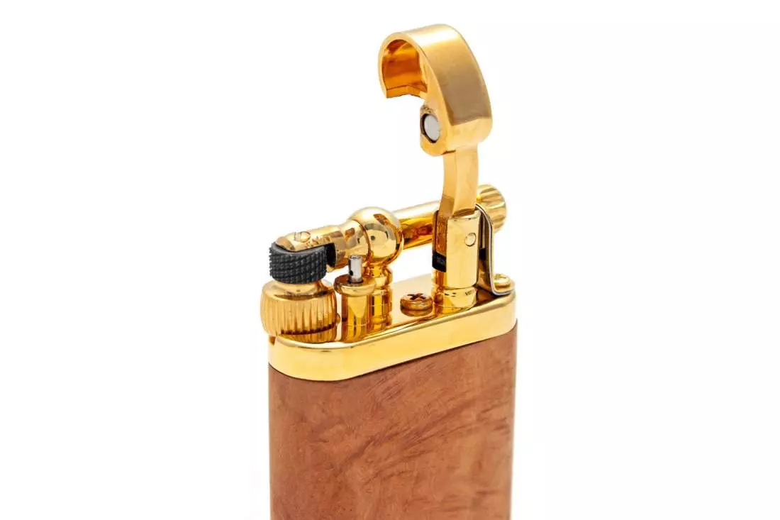 Artikelbild: IM Corona Old Boy 64-5012 Pfeifenfeuerzeug offen Produktbild: IM Corona Old Boy 64-5012 Pfeifenfeuerzeug offen