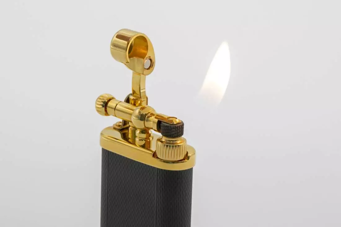 Artikelbild: IM Corona Old Boy 64-9211G Pfeifenfeuerzeug Flamme Produktbild: IM Corona Old Boy 64-9211G Pfeifenfeuerzeug Flamme