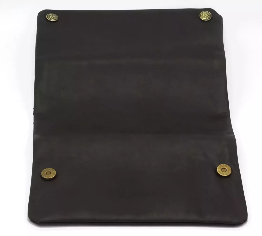 Artikelbild: Kavatza Ziegenleder schwarz Tabaktasche Drehertasche Tabakbeutel Produktbild: Kavatza Ziegenleder schwarz Tabaktasche Drehertasche Tabakbeutel