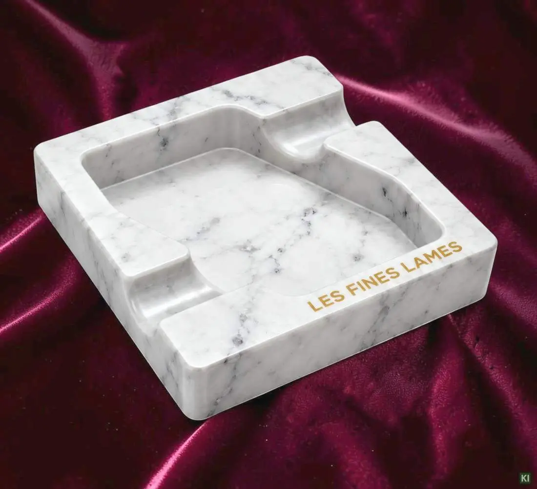 Produktbild: Les Fines Lames DYAD Carrara Marble auf Samt