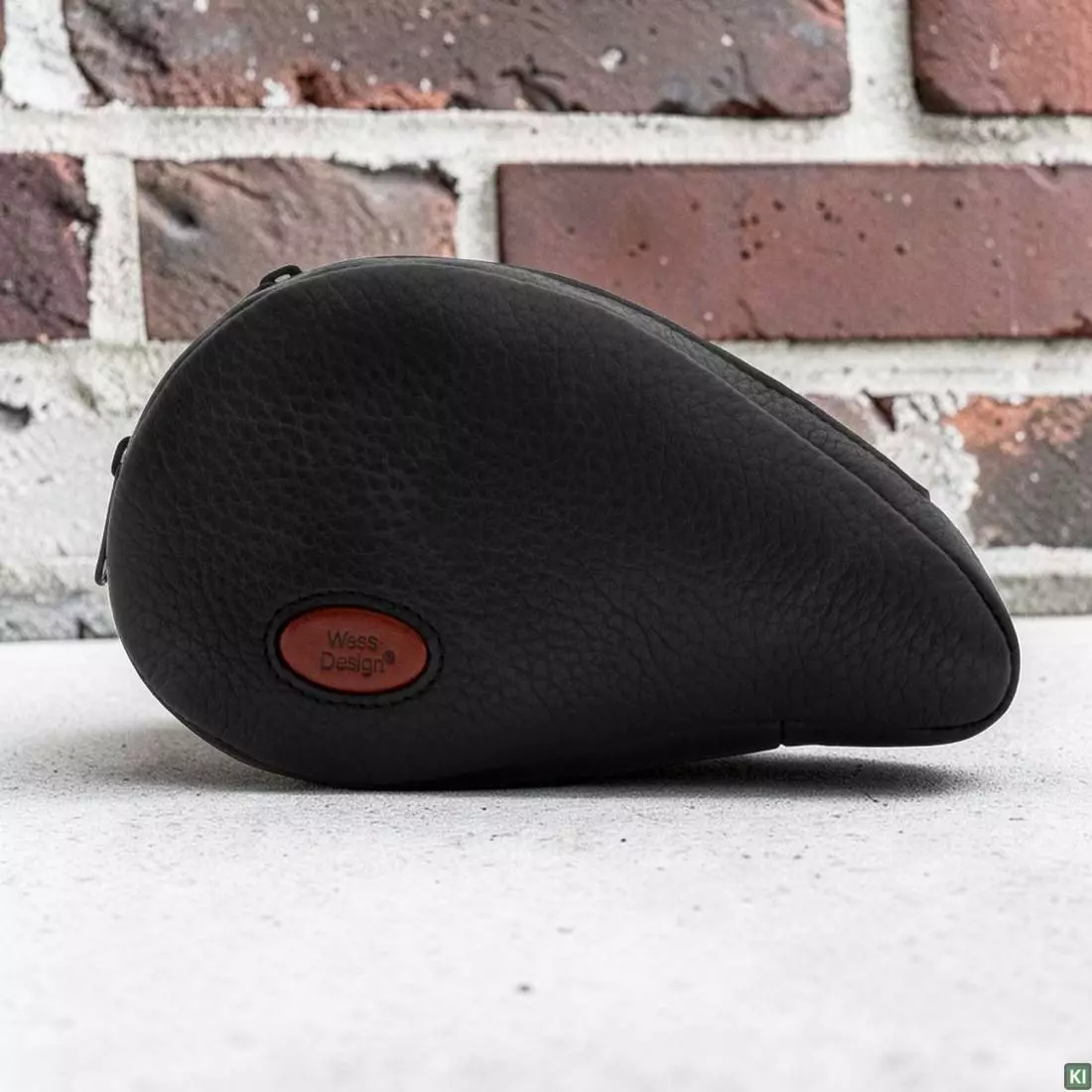 Produktbild: Martin Wess Pfeifentasche Deer K29 stehend