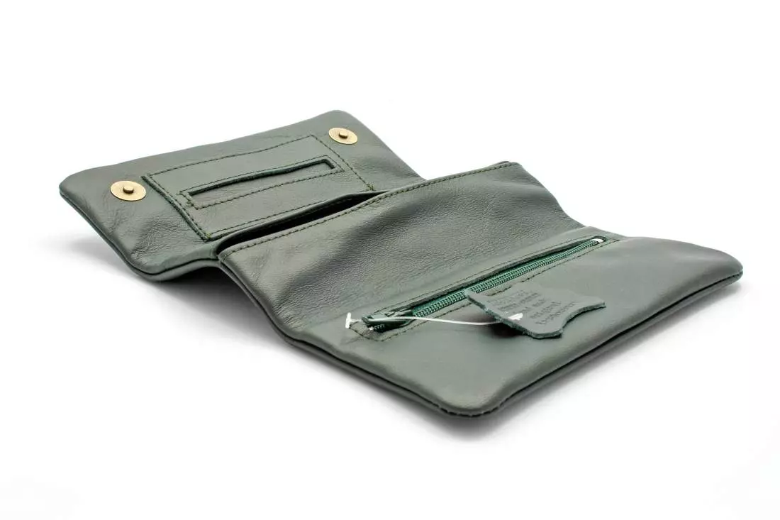 Produktbild: Mestango Frost in Leder grün 2016-5 Tabaktasche Drehertasche offen