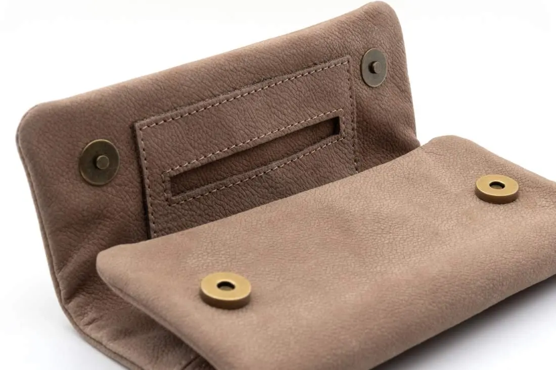 Produktbild: Mestango 2019-5 Roll Your Own Pouch - geöffnet