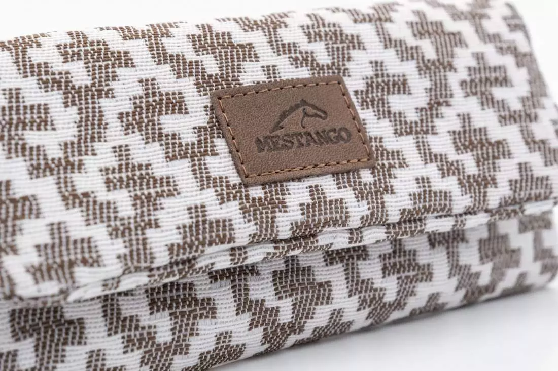 Produktbild: Mestango Dual Spirit 1015-12 beige Drehertasche vorne mit Logo