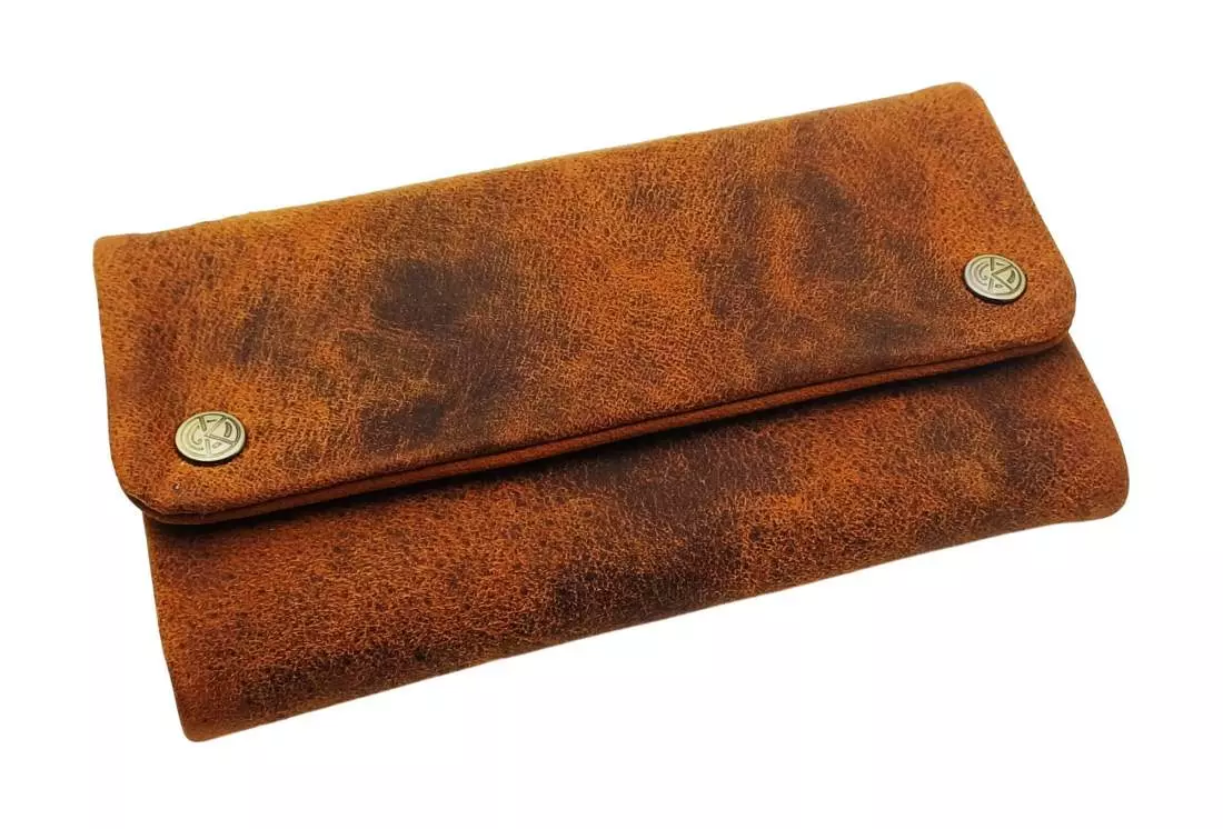 Produktbild: Original Kavatza Buckaroo Deluxe TP05CR Tabaktasche schräg