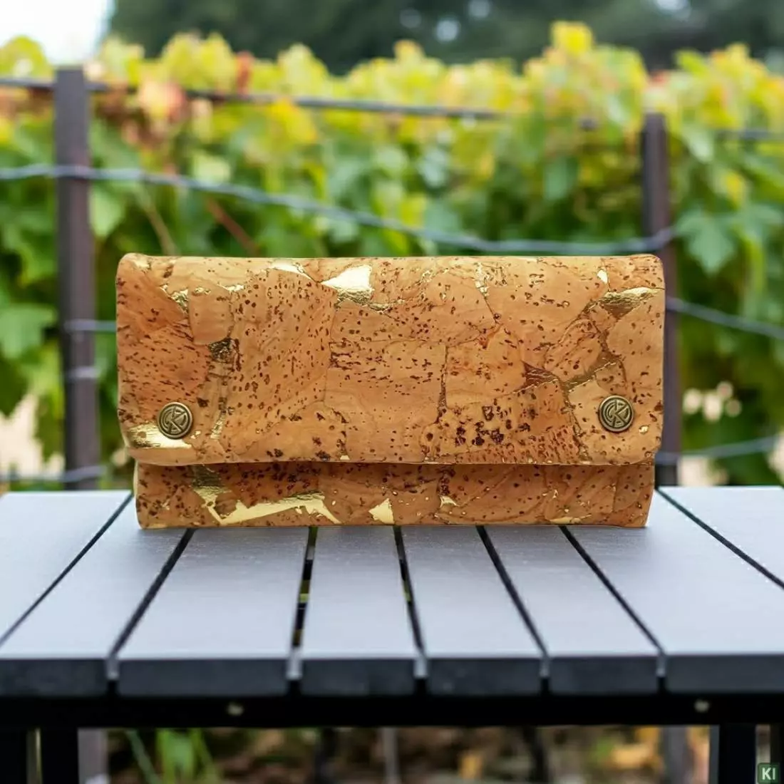 Produktbild: Original Kavatza Natur Gold Deluxe Kork TPC45CR Tabaktasche im Freien