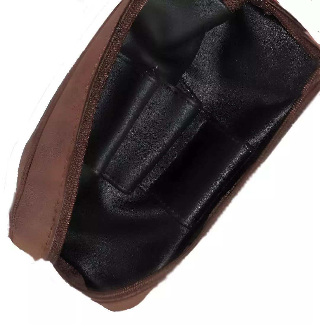 Produktbild: Angelo Pfeifentasche Ziegen-Veloursleder braun offen