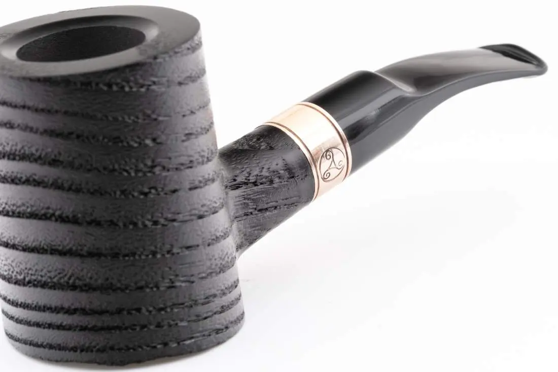 Produktbild: Rattray's Distillery G Black 128 Half-Bent Cherrywood - Detailansicht