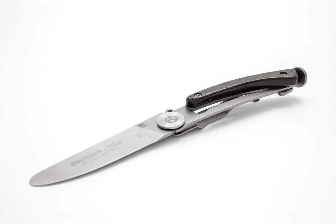 Produktbild: Rattray's Explorer Ebony - Seitenansicht geöffnet