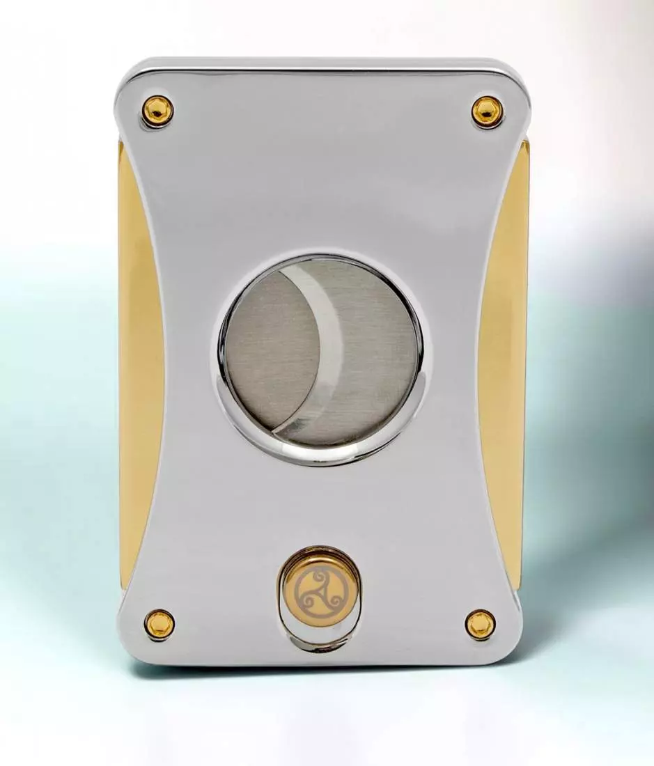 Produktbild: Rattray's Heavy Harry Satin-Gold Zigarrencutter im Licht