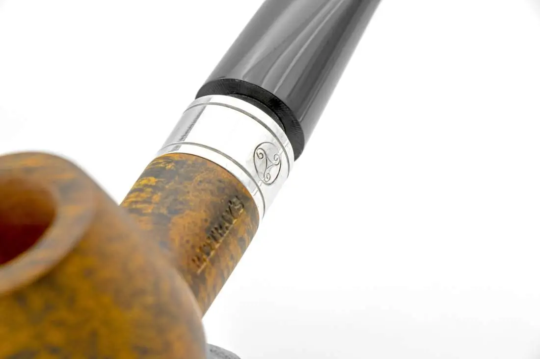 Produktbild: Rattray's Monarch Contrast 18 Black Straight Brandy - Detailansicht