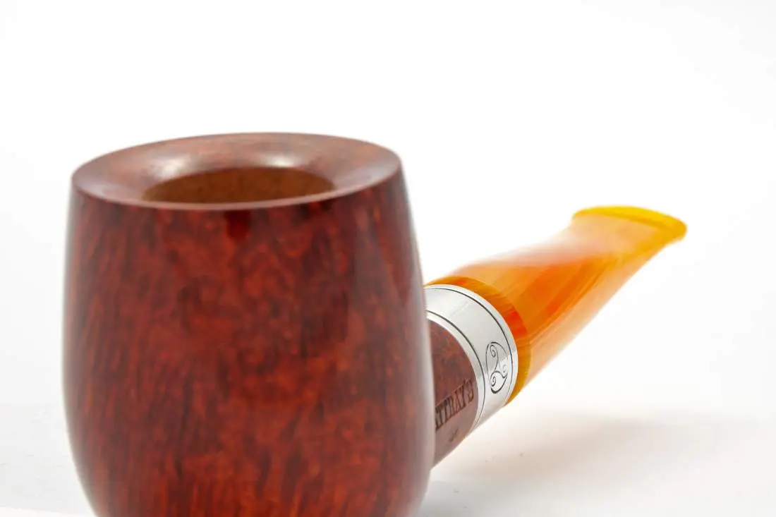 Produktbild: Rattray's Monarch Terracotta 5 Yellow Straight Billiard - Detailansicht