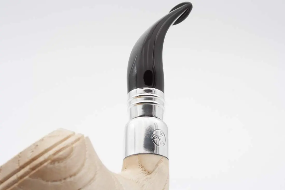 Produktbild: Rattray's Sanctuary G Natural 15 Bent Rhodesian - Detailansicht