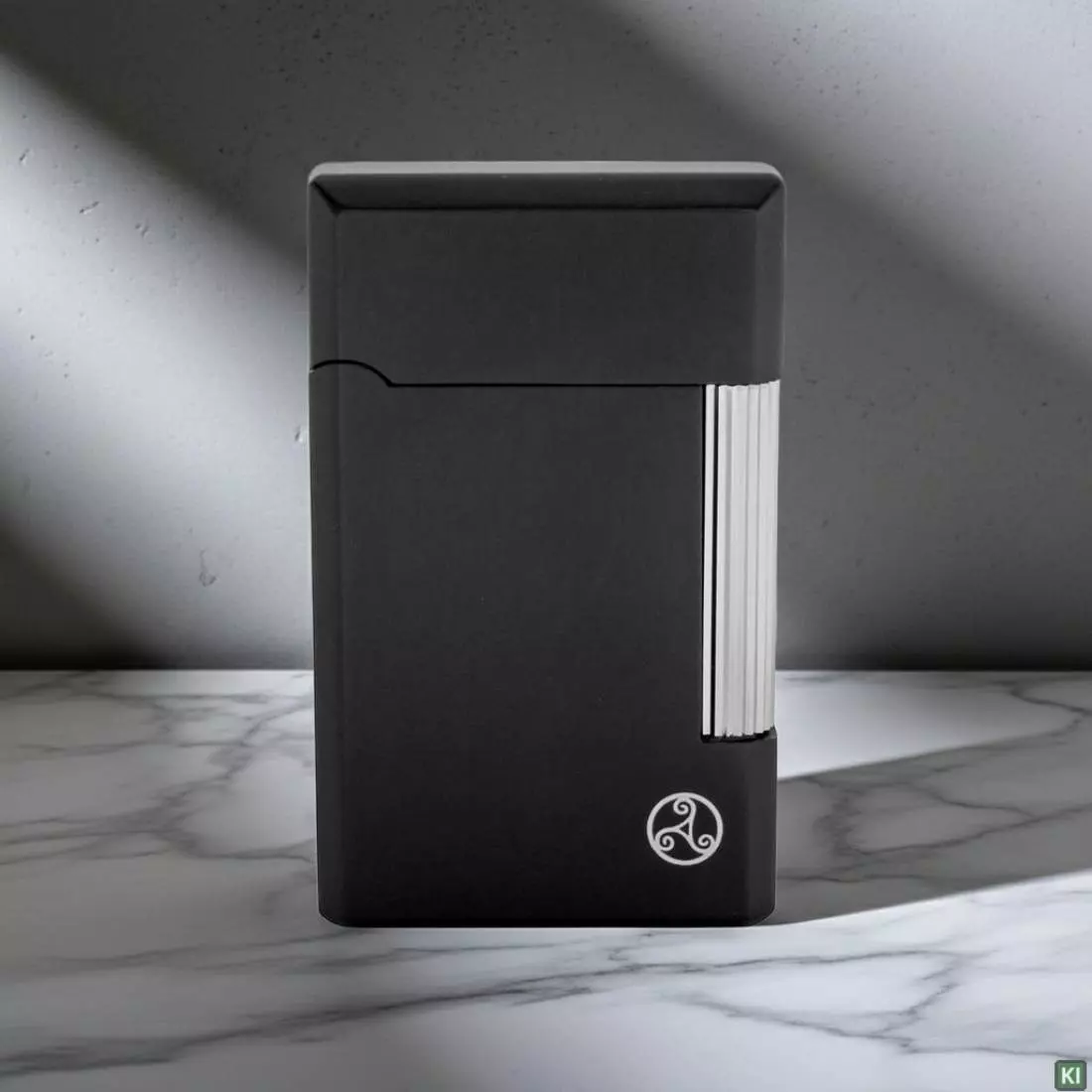 Produktbild: Rattray's Bel schwarz matt Pfeifenfeuerzeug stehend