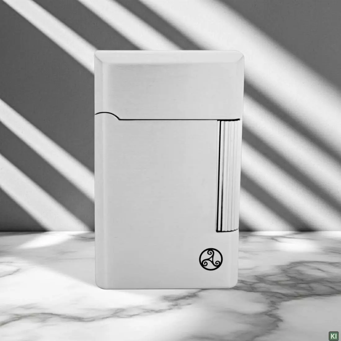 Produktbild: Rattray's Bel Chrome Satin Pfeifenfeuerzeug stehend