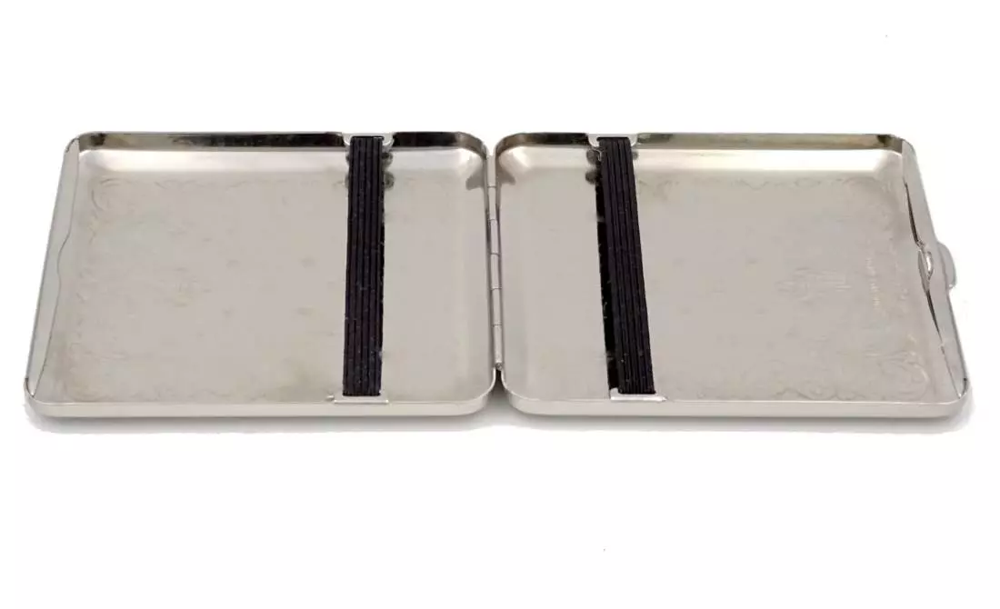 Produktbild: Zigarettenetui vom Hofe Metall Nickel matt mit Rand 26er offen