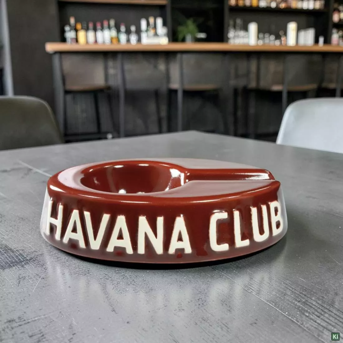 Produktbild: Havana Club Egoista Burgundy Zigarrenascher Szene