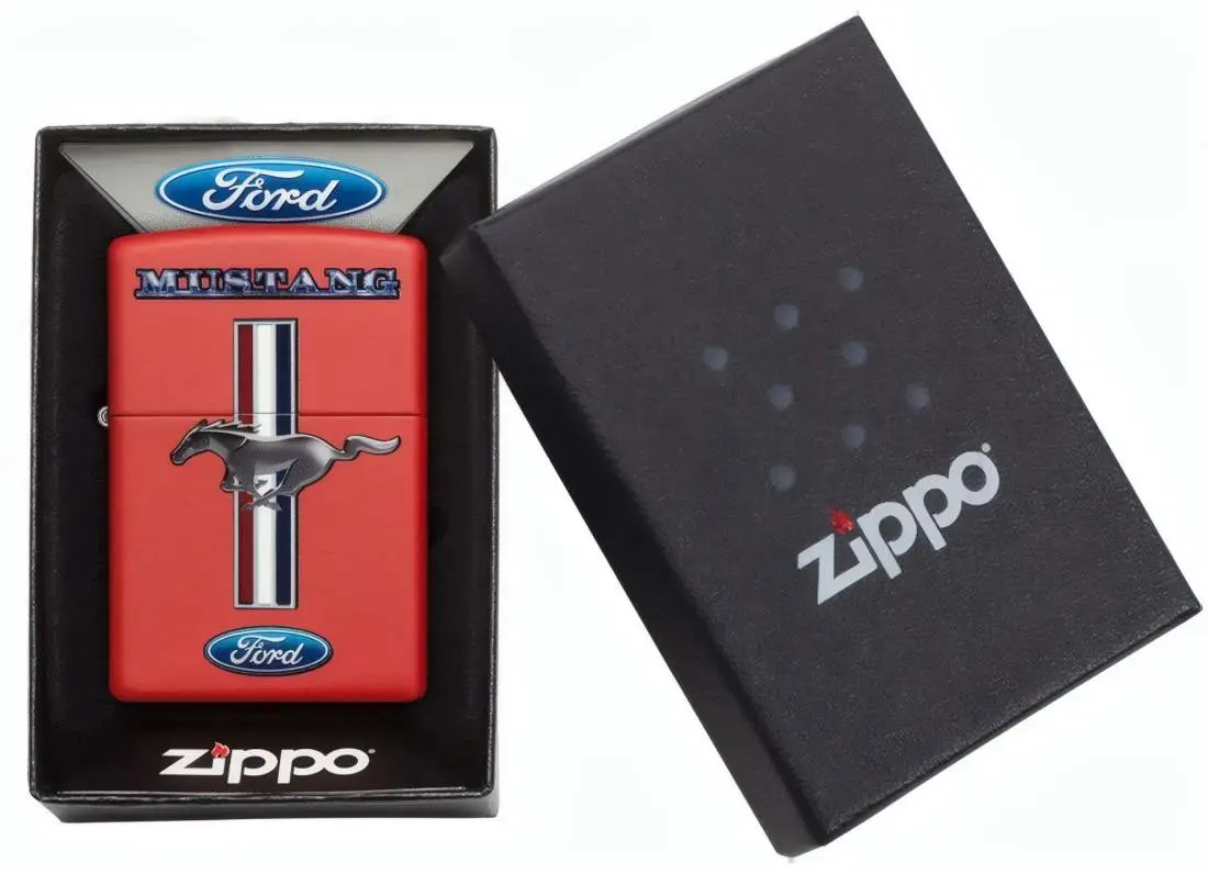 Produktbild: Zippo 60003580 Ford Mustang Red Matte Color Image Verpackung