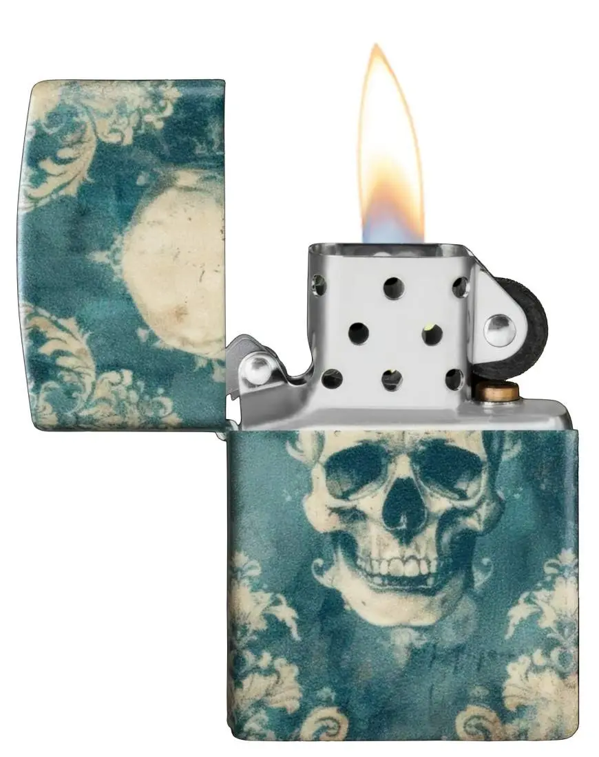 Produktbild: Zippo 60007834 Spooky Skulls 540 Color 540 Matte offen mit Flamme