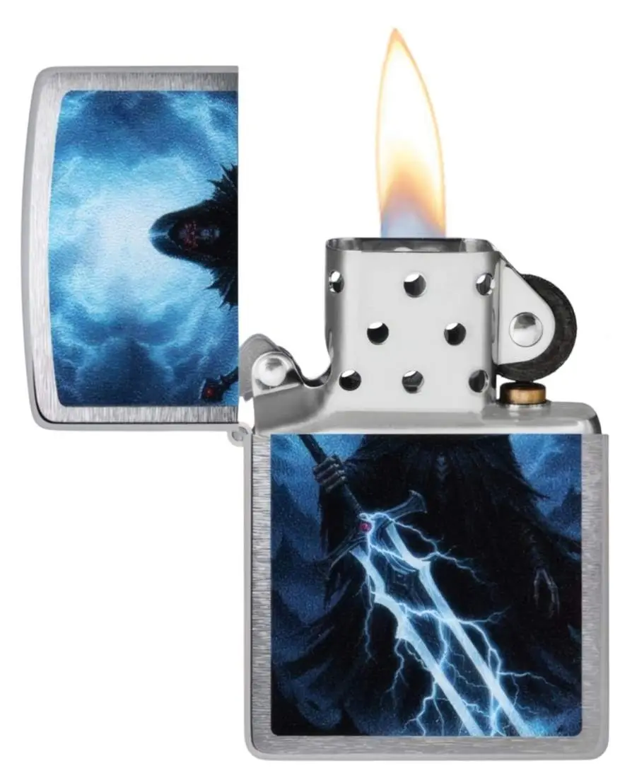 Produktbild: Zippo 60007863 Soul Reaper Brushed Chrome offen mit Flamme