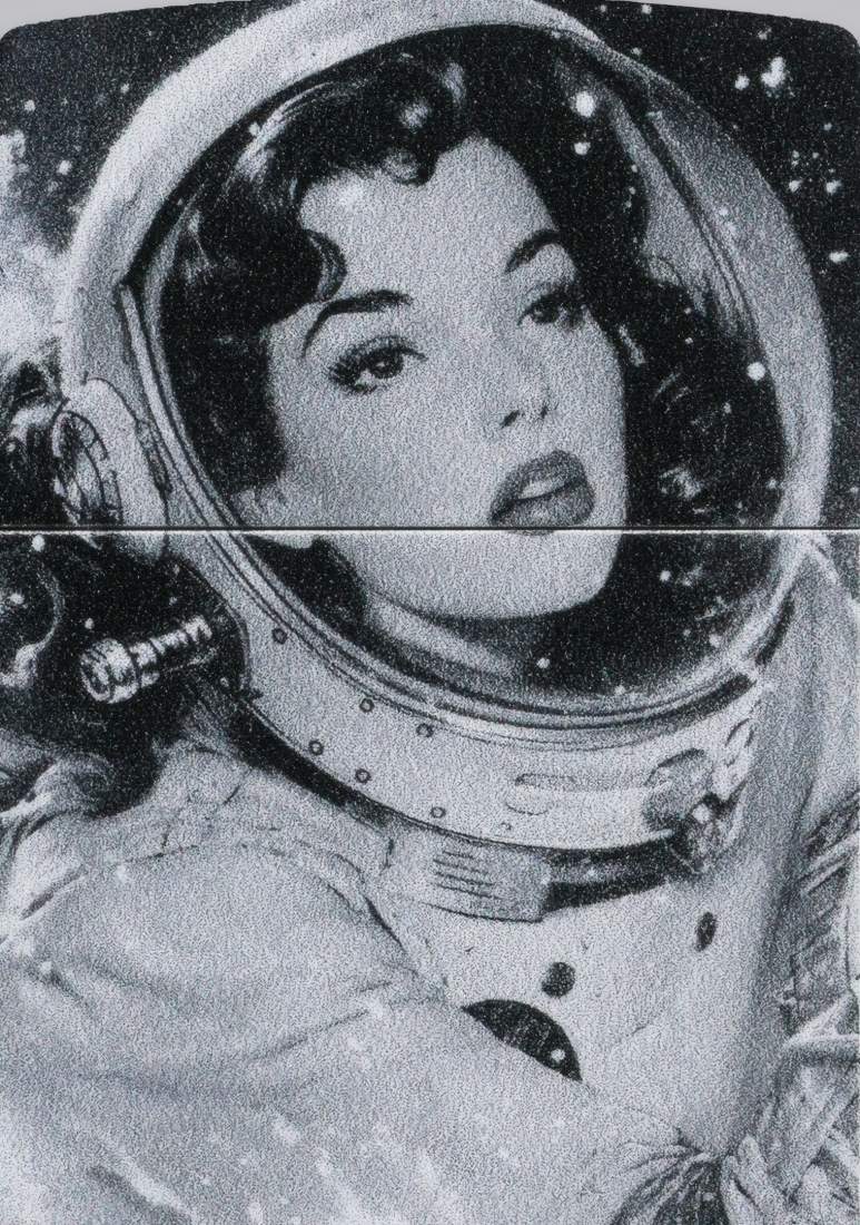 Produktbild: Zippo 60007871 Vintage Astronautin High Polish Chrome Color Image Frontausschnitt