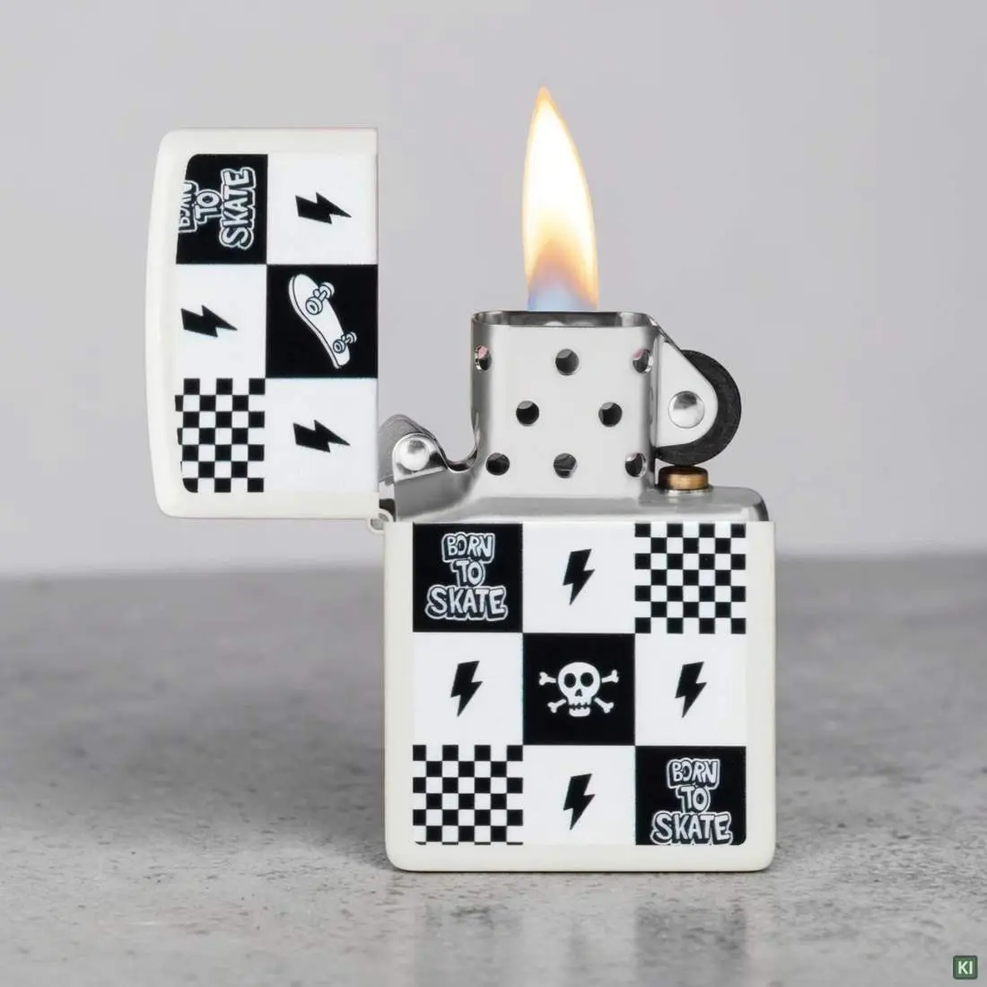 Produktbild: Zippo 60007903 Skateboard Checkers Born to Skate White Matte Szene