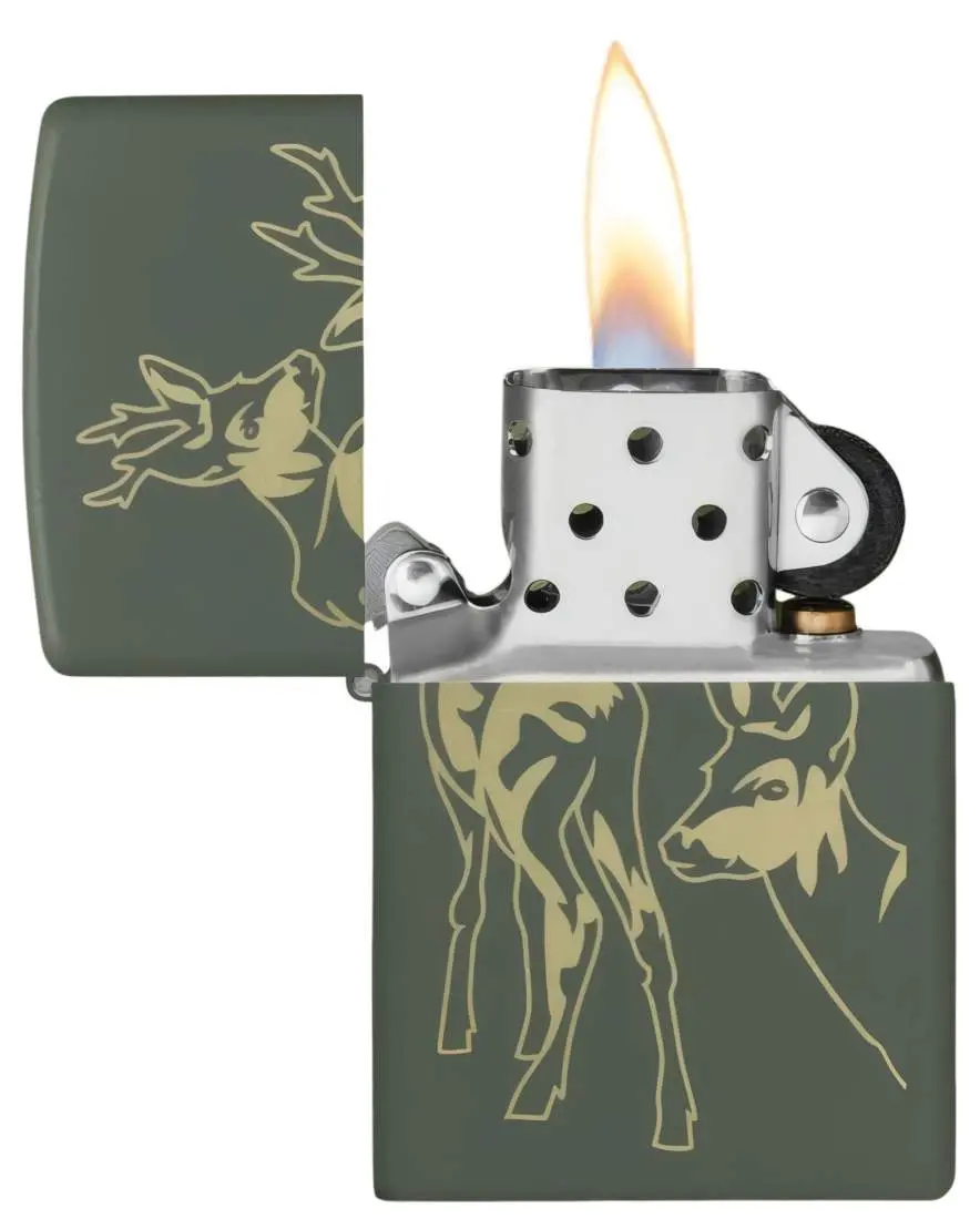 Produktbild: Zippo 60007921 Deer Hirsche Green Matte Laser Engrave offen mit Flamme