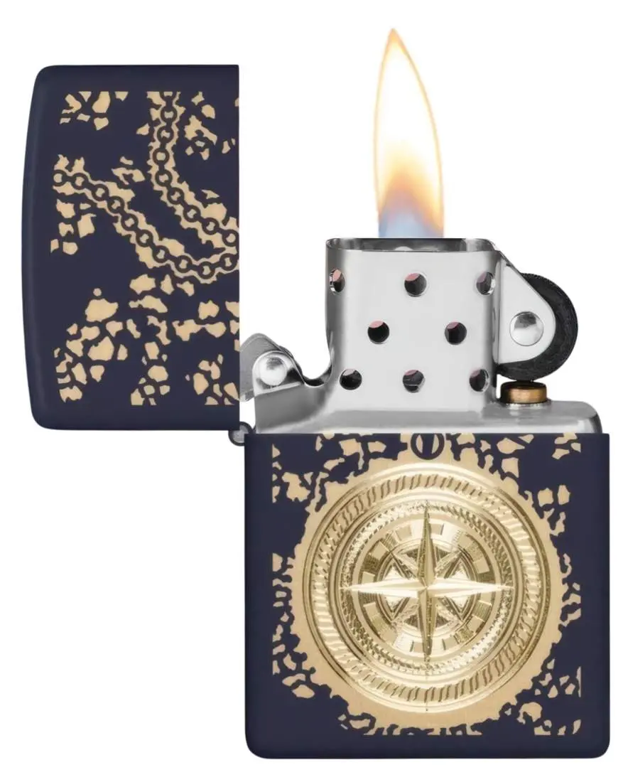Produktbild: Zippo 60007922 Antique Talisman Kompass Navy Matte Laser Engrave offen mit Flamme