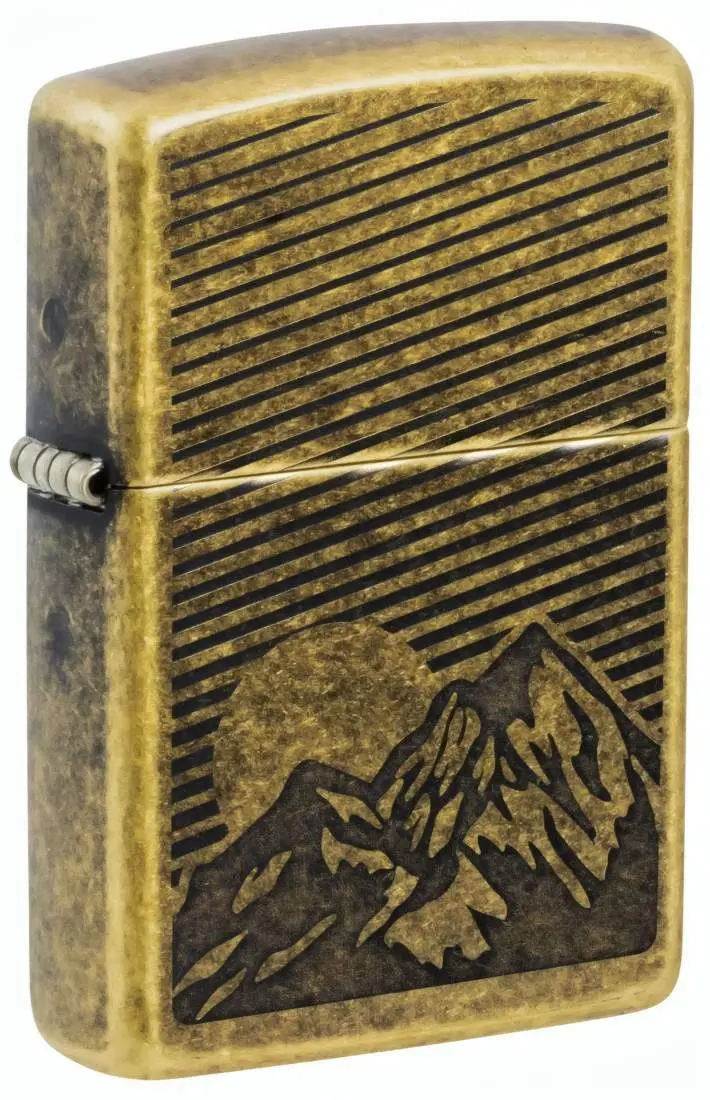 Produktbild: Zippo 60007936 Mountain Antique Brass mit gravierten Bergen, Sonne und diagonalen Linien im Lustre-Design