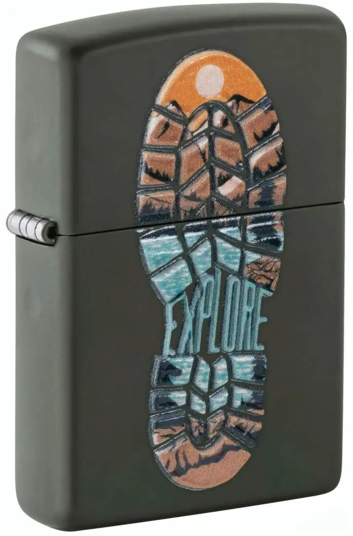 Produktbild: Zippo 60007937 Explore Green Matte mit 3D-Schuhsohle, Berglandschaft und EXPLORE-Schriftzug