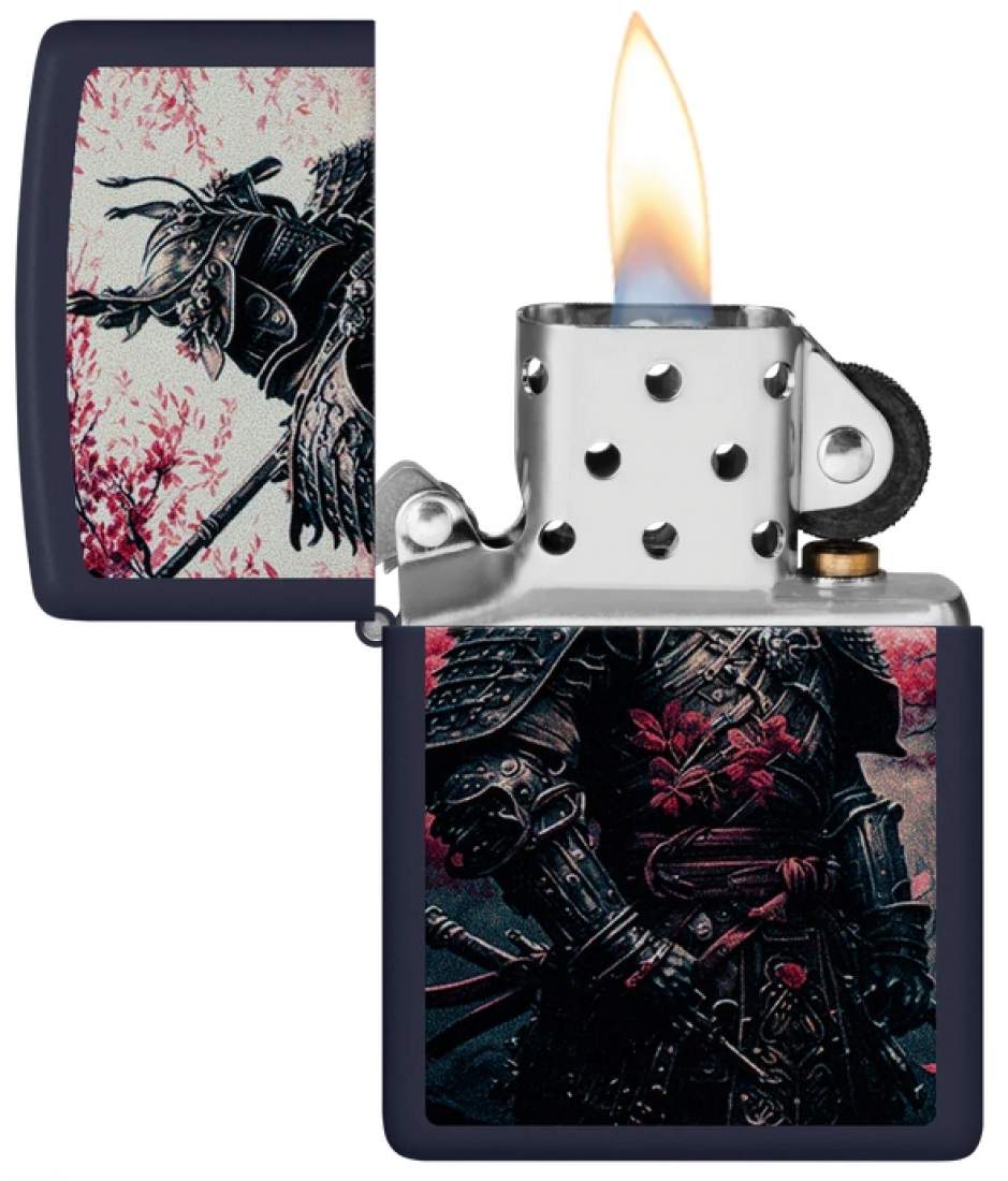 Produktbild: Zippo Samurai Warrior in Navy Blue Feuerzeug offen